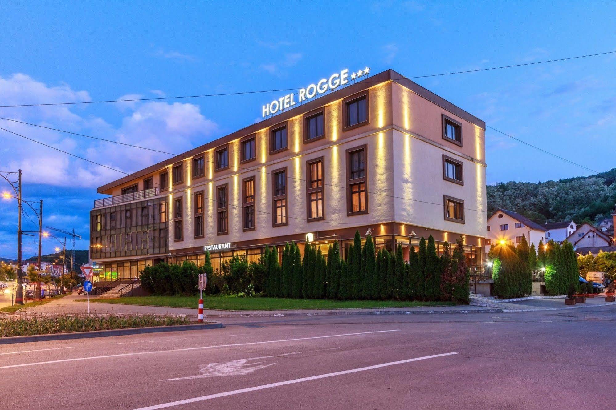 Hotel Rogge Resita Buitenkant foto